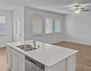 114 Autumn Sage Lane - Photo Thumbnail 12