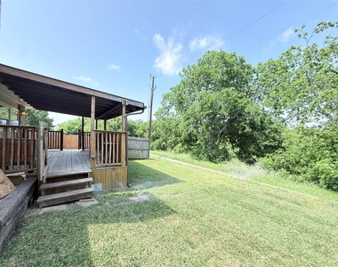 7208 Garrett Place - Photo Thumbnail 7