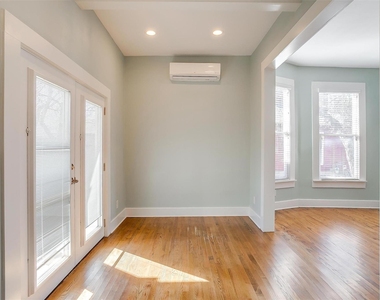 1523 Alston Avenue - Photo Thumbnail 10