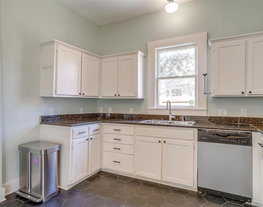 1523 Alston Avenue - Photo Thumbnail 14