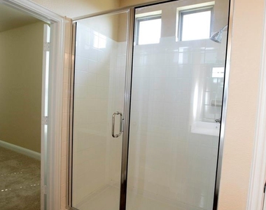 1215 Mount Olive Lane - Photo Thumbnail 9