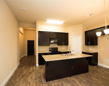 1215 Mount Olive Lane - Photo Thumbnail 4