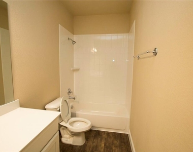 1215 Mount Olive Lane - Photo Thumbnail 13