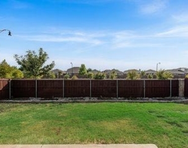 1215 Mount Olive Lane - Photo Thumbnail 33