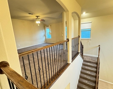 10020 Long Branch Drive - Photo Thumbnail 6