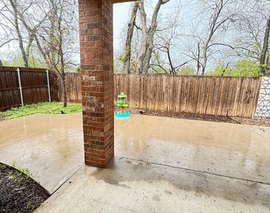 10020 Long Branch Drive - Photo Thumbnail 37