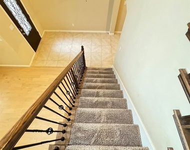 10020 Long Branch Drive - Photo Thumbnail 21