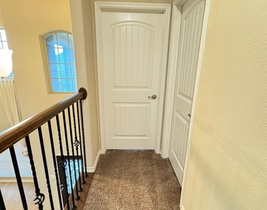 10020 Long Branch Drive - Photo Thumbnail 15