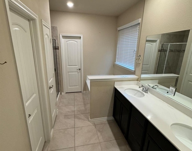 10020 Long Branch Drive - Photo Thumbnail 34