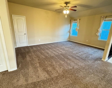 10020 Long Branch Drive - Photo Thumbnail 7