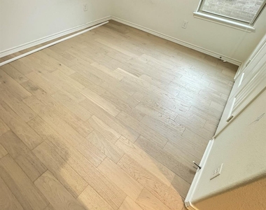 10020 Long Branch Drive - Photo Thumbnail 28