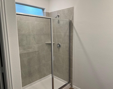 2517 Maplehurst Drive - Photo Thumbnail 16