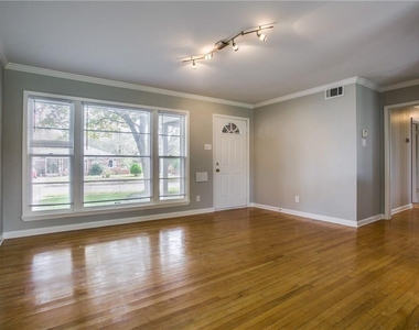 11309 Ulloa Lane - Photo Thumbnail 7