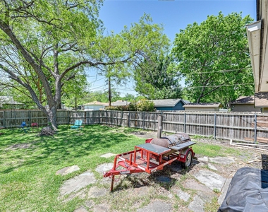 11309 Ulloa Lane - Photo Thumbnail 20