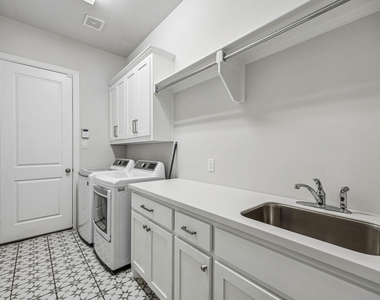 3721 Dewberry Lane - Photo Thumbnail 22