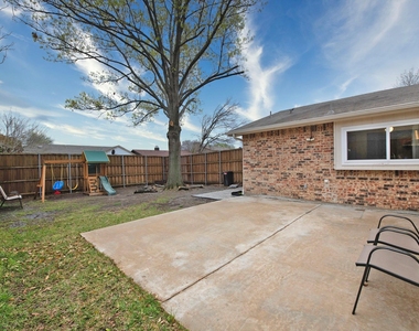 9322 Shipman Street - Photo Thumbnail 13