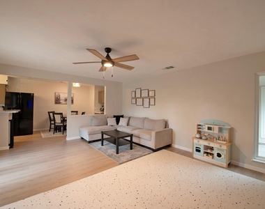 9322 Shipman Street - Photo Thumbnail 15