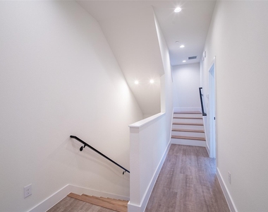 1614 N Fitzhugh Avenue - Photo Thumbnail 19