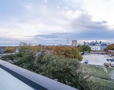 1614 N Fitzhugh Avenue - Photo Thumbnail 32