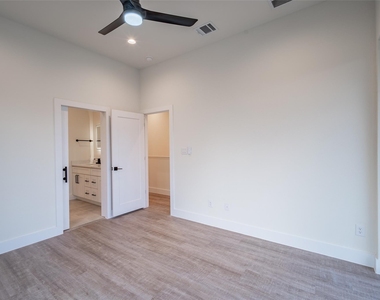 1614 N Fitzhugh Avenue - Photo Thumbnail 23