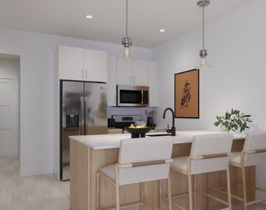 9801 Plainfield Drive - Photo Thumbnail 5