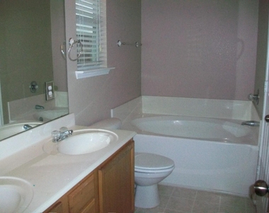 4735 Topaz Lane - Photo Thumbnail 14