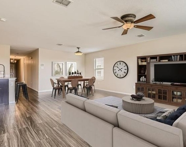 317 Blue Crow Lane - Photo Thumbnail 6