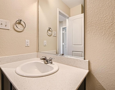 317 Blue Crow Lane - Photo Thumbnail 16