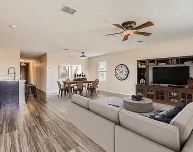 317 Blue Crow Lane - Photo Thumbnail 1