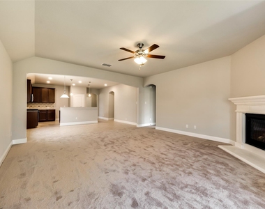 800 Bird Creek - Photo Thumbnail 14
