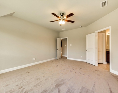 800 Bird Creek - Photo Thumbnail 19