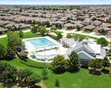 800 Bird Creek - Photo Thumbnail 2