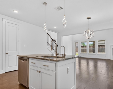 13912 Chestnut Glen Lane - Photo Thumbnail 14