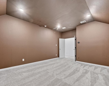 13912 Chestnut Glen Lane - Photo Thumbnail 24