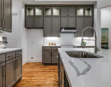 2043 Life Avenue - Photo Thumbnail 5