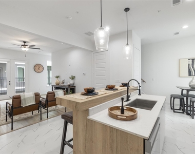 4314 Roseland Avenue - Photo Thumbnail 8