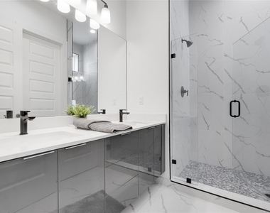 4314 Roseland Avenue - Photo Thumbnail 16