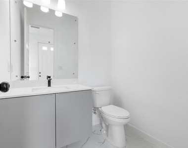 4314 Roseland Avenue - Photo Thumbnail 18