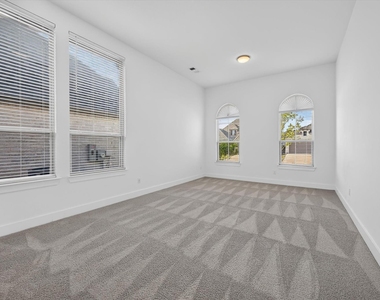 4317 Sanctuary Drive - Photo Thumbnail 9