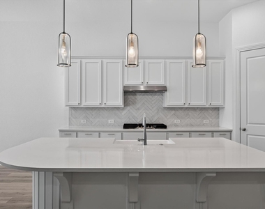 4317 Sanctuary Drive - Photo Thumbnail 6