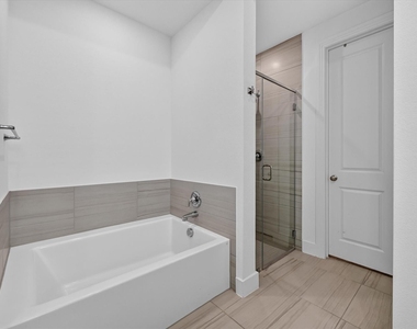 4317 Sanctuary Drive - Photo Thumbnail 17