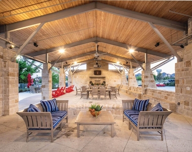 1005 Benbrook Trail - Photo Thumbnail 30