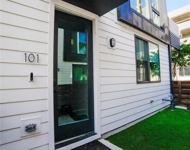 3616 San Jacinto Street - Photo Thumbnail 37