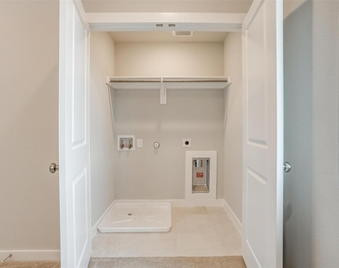 4532 Hogans Alley Drive - Photo Thumbnail 17