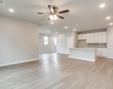 4532 Hogans Alley Drive - Photo Thumbnail 11