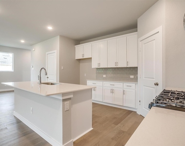 4532 Hogans Alley Drive - Photo Thumbnail 14