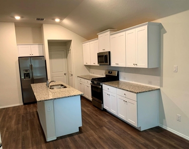 2444 Larimar Drive - Photo Thumbnail 3