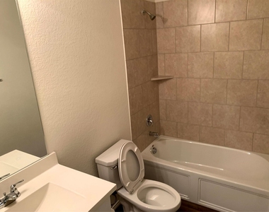 2444 Larimar Drive - Photo Thumbnail 20