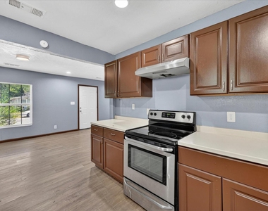 601 Royal Street - Photo Thumbnail 6