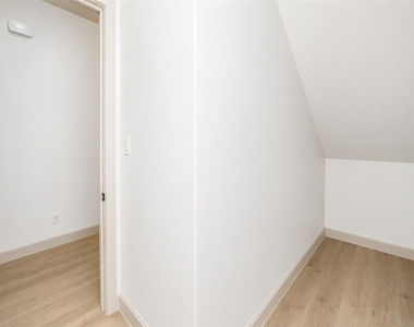 320 Walker Parkway - Photo Thumbnail 18